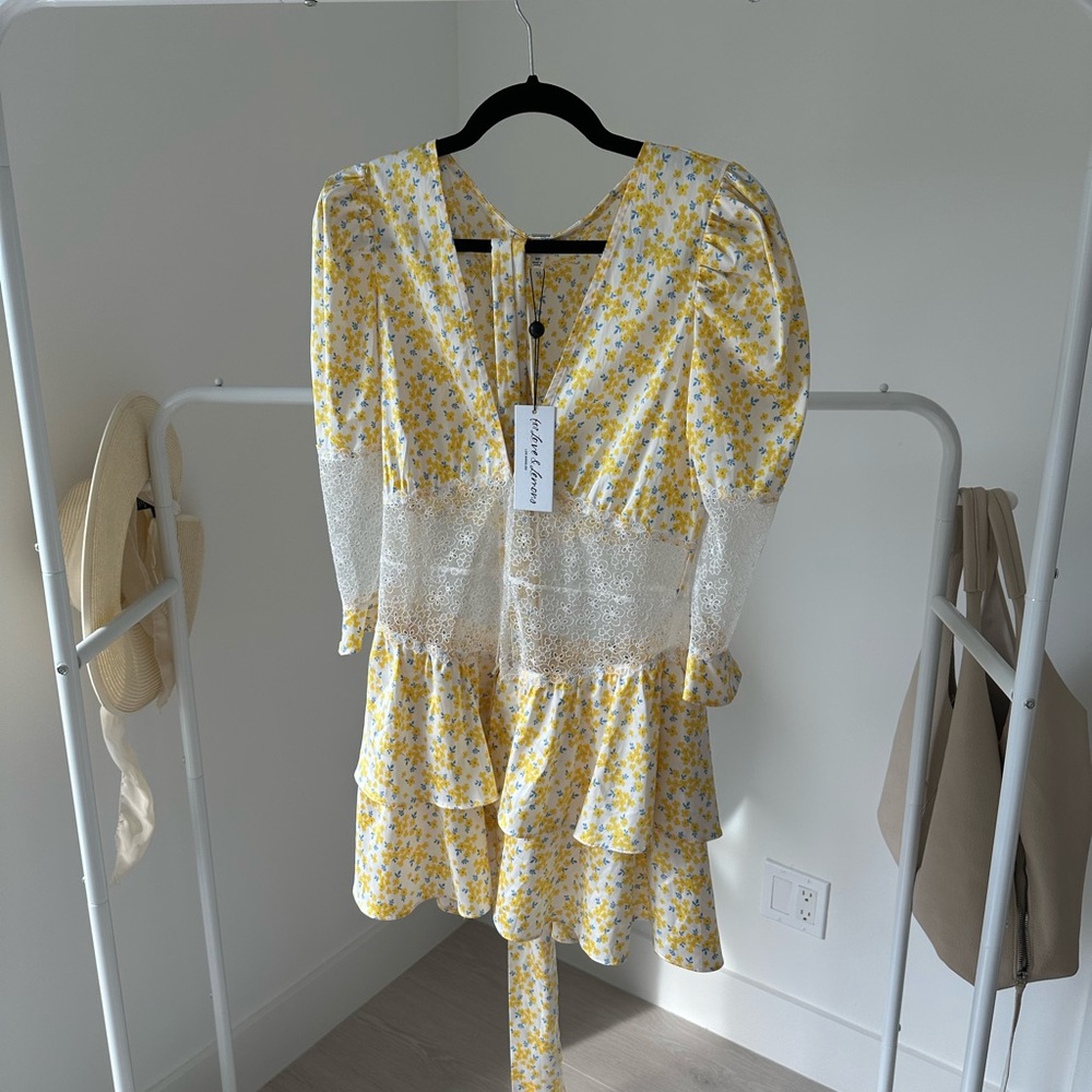 For Love & Lemons Womens Daffodil Yellow Floral Tiered Satin Dress Robe NWT